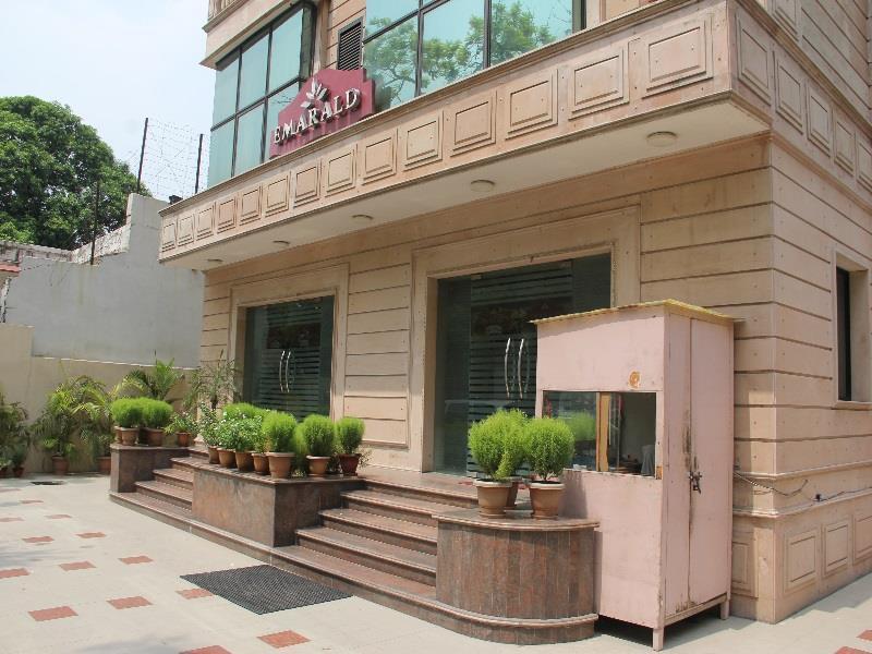 Hotel Emarald, Nova Deli Exterior foto